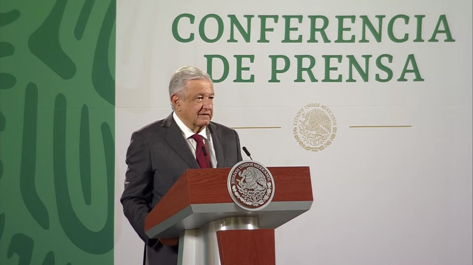 AMLO pide a universidades que regresen a clases presenciales