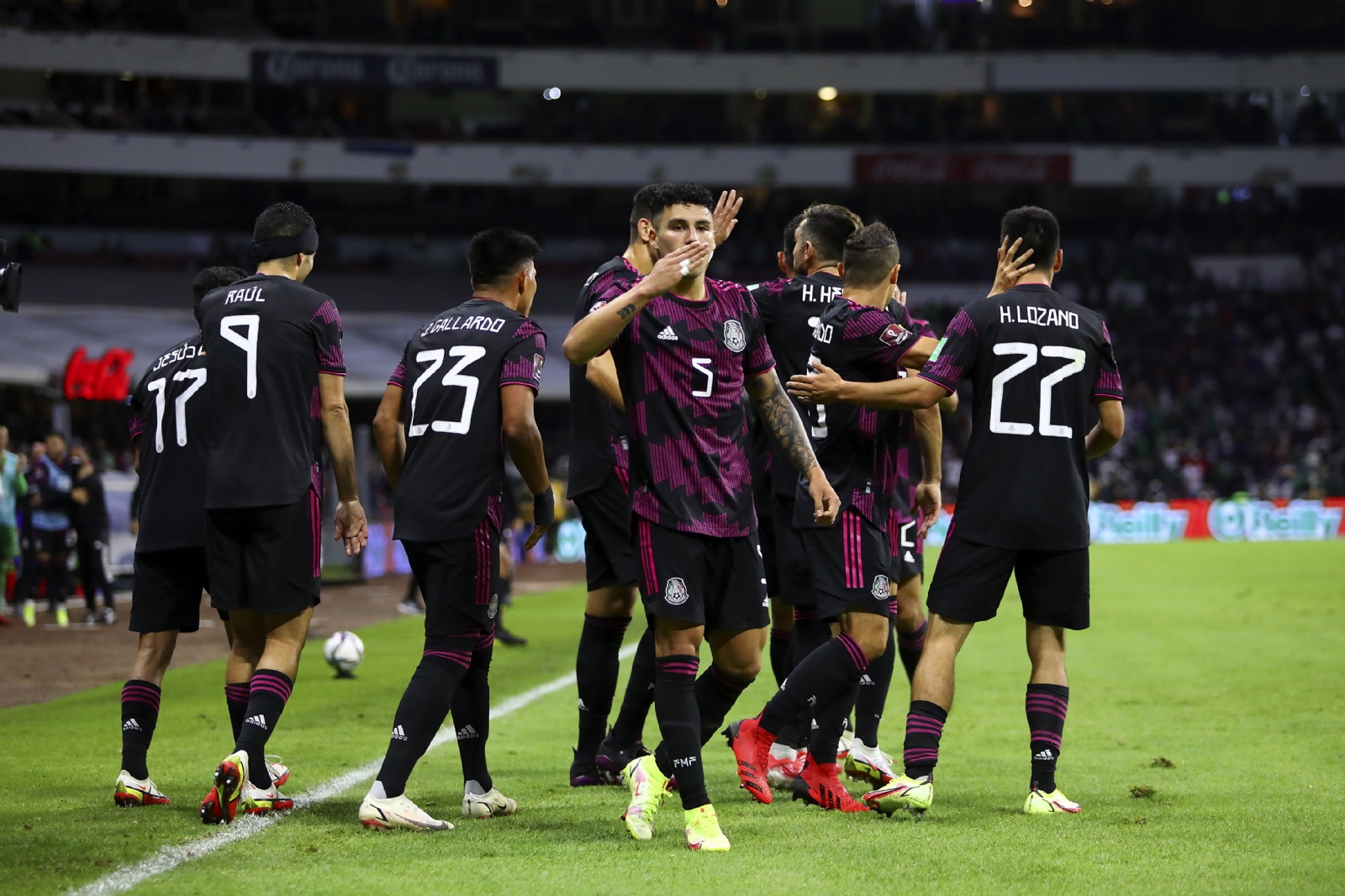 El Tri del quiere seguir pegado con Estados Unidos para pelea el primer lugar y los catrachos anhelan ganar su prime jugar del Octagonal de Concacaf