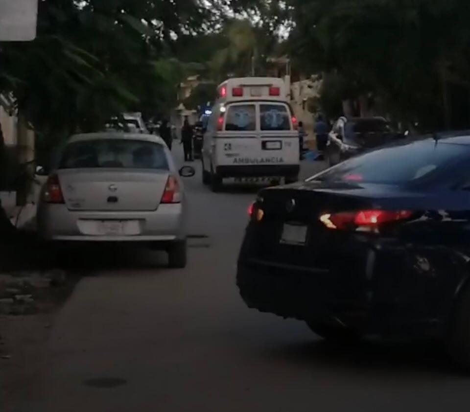 Al lugar arribo ambulancia del servicio privado para a dar auxilio, pero solo confirmaron la muerte del hombre