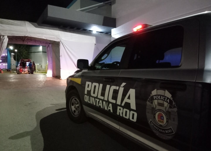 El hombre recibió los primeros auxilios y posteriormente a bordo de una unidad médica fue trasladado a un hospital