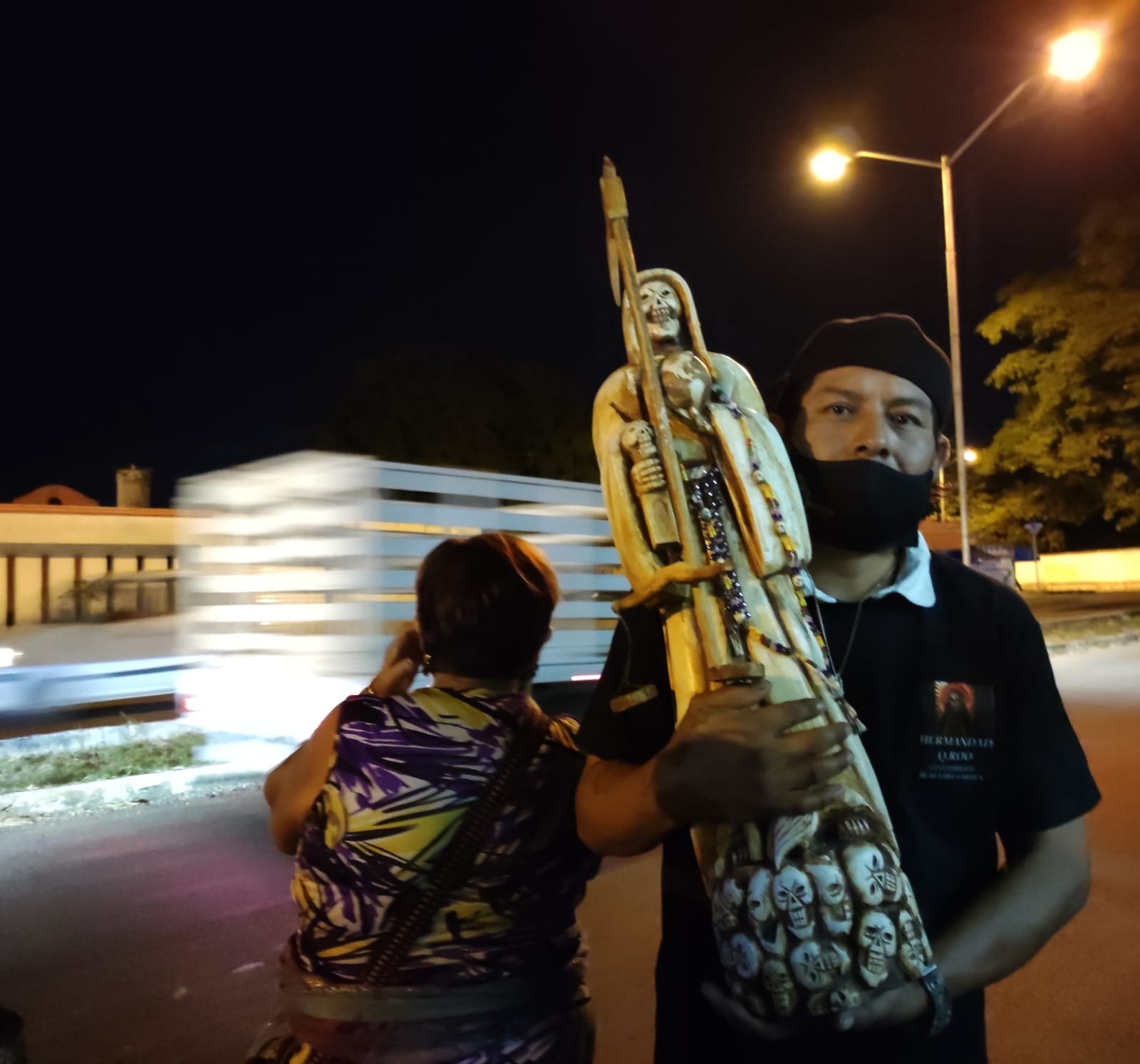 Buscando demostrar a la ciudadanía que los seguidores forman parte de un culto de fe, amor y hermandad, ayer realizaron una marcha que inició a las 22:30 horas