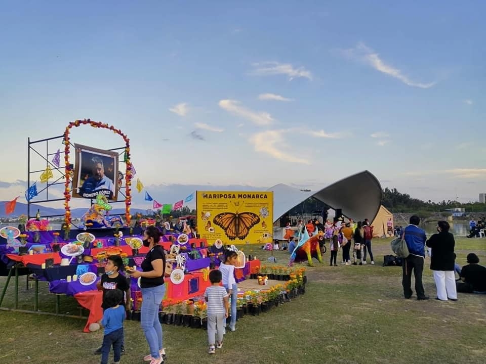 Ciudadanos viajaban de varios estados para llevar su ofrenda al defensor de la Mariposa Monarca