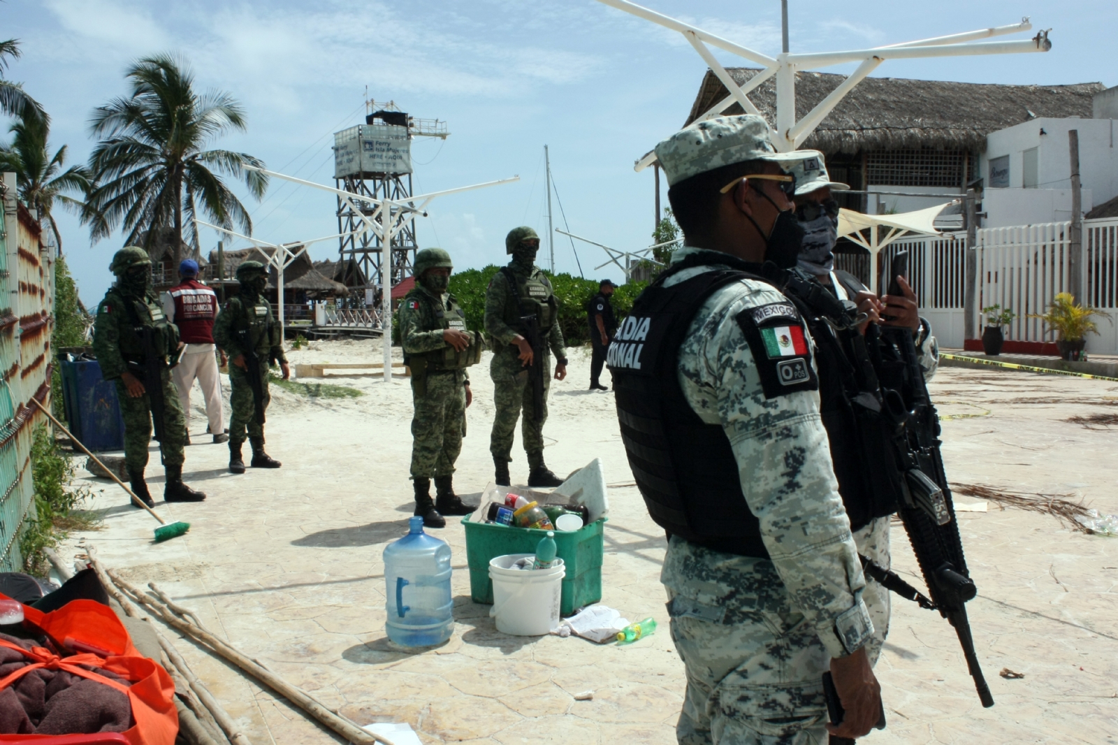 Los elementos de la Guardia Nacional arribaron a Tulum para el 'blindaje' de seguridad instruido por AMLO tras los hechos violentos