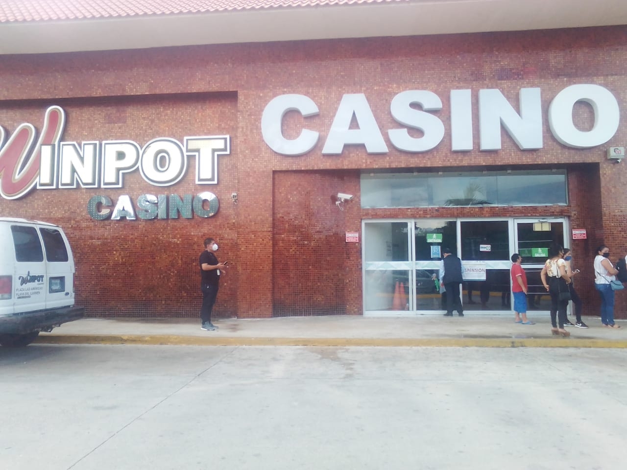 Clausuran casino por incumplir medidas sanitarias en Playa del Carmen