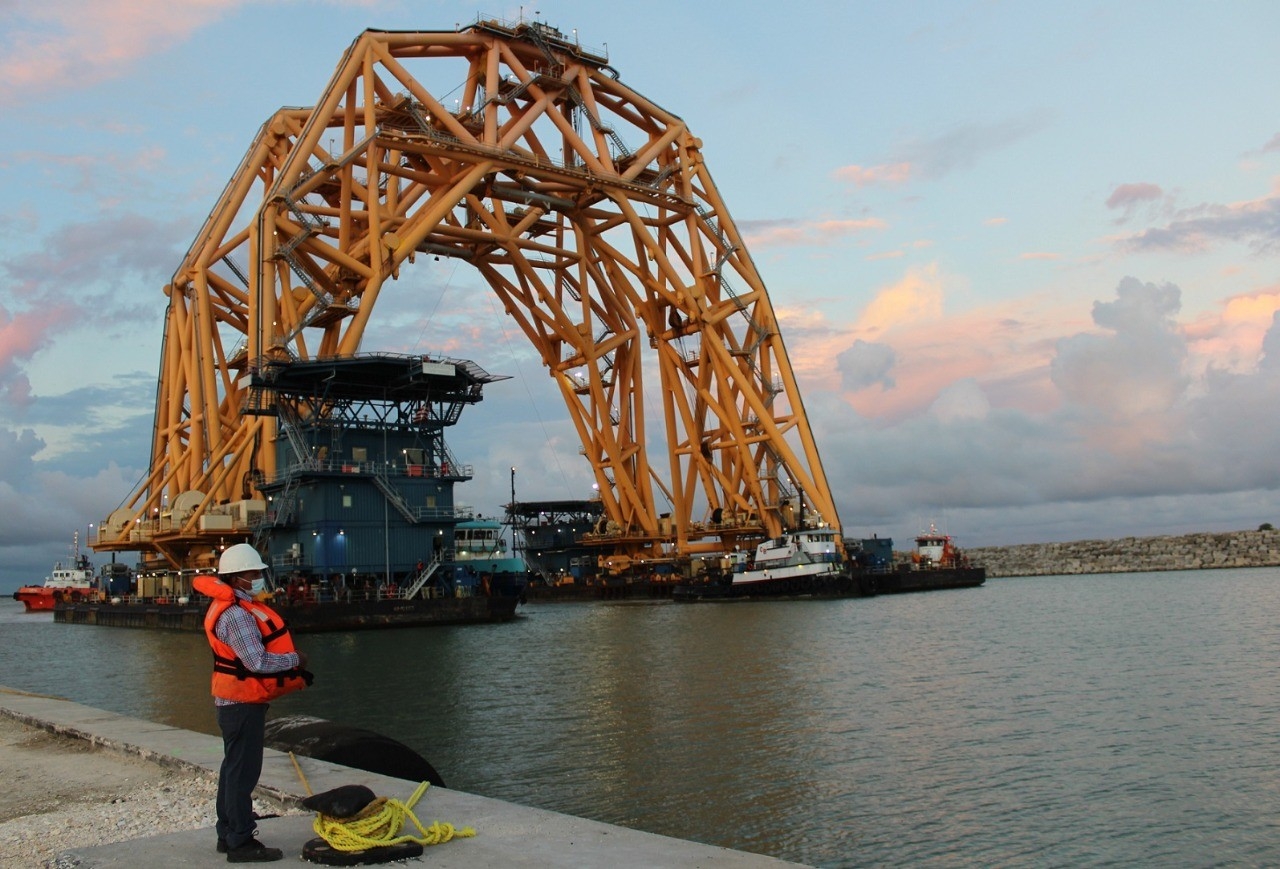 Llega el buque más grande de América Latina a Ciudad del Carmen, Campeche