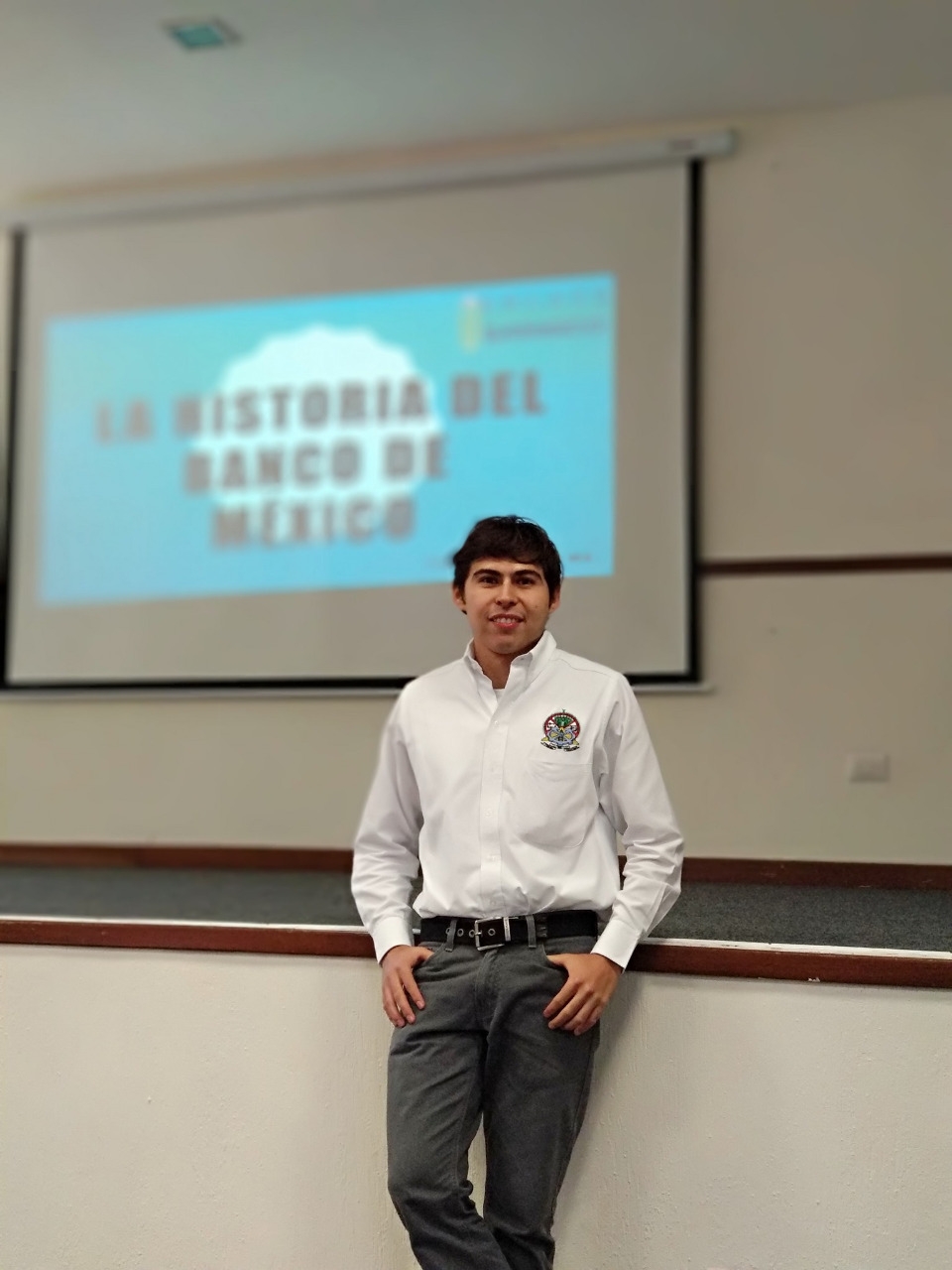 Reconocen a estudiante del Tecnológico Nacional de México con el premio "Juventudes Yucatán 2021"