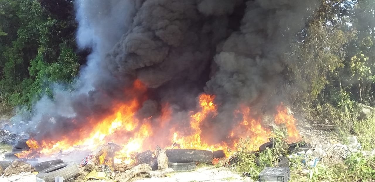 La columna de humo se pudo apreciar en varias colonias aledañas