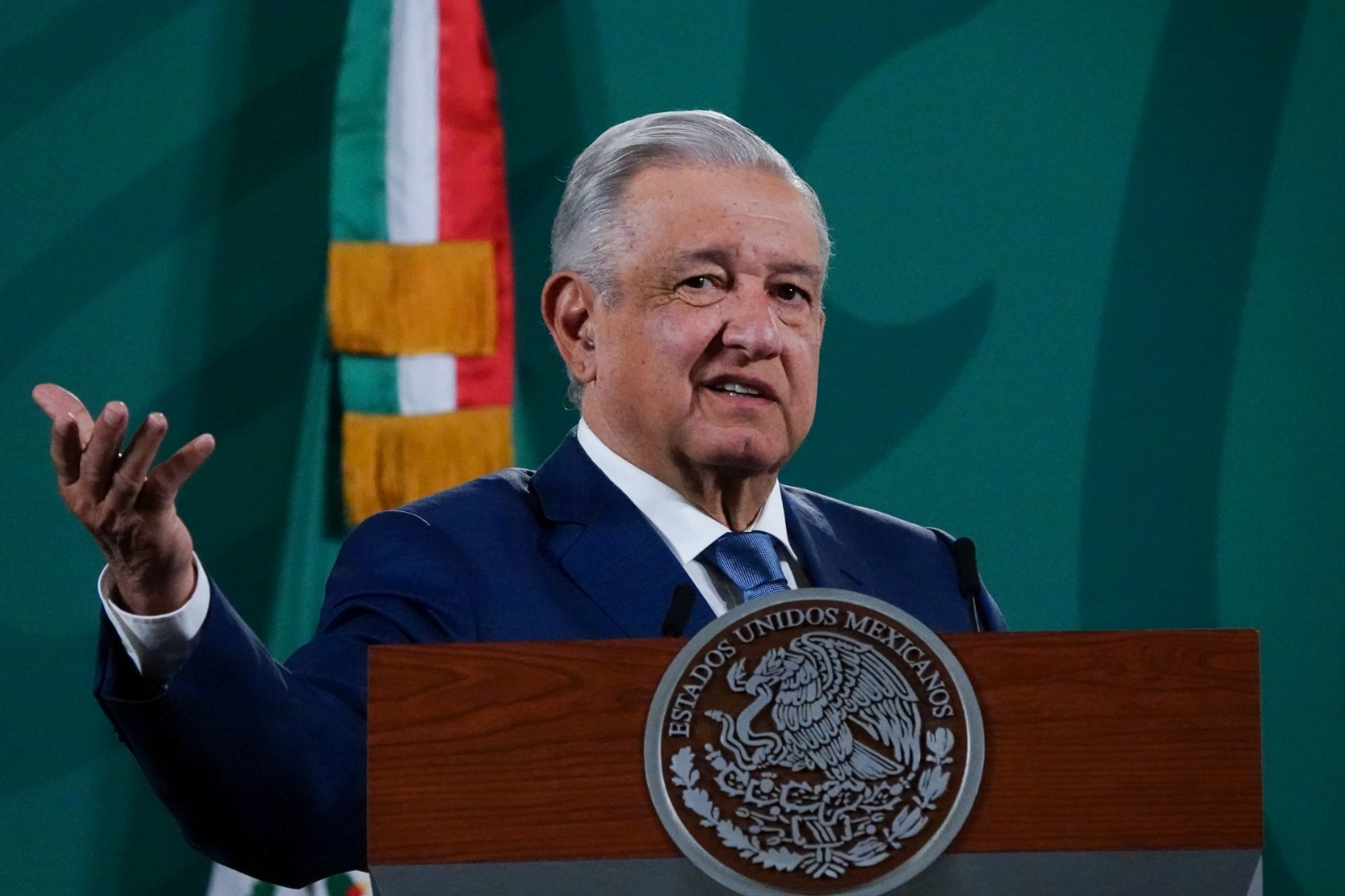 López Obrador envió una iniciativa al Senado para crear la Comandancia del Ejército, esto para delegar funciones del titular de Sedena