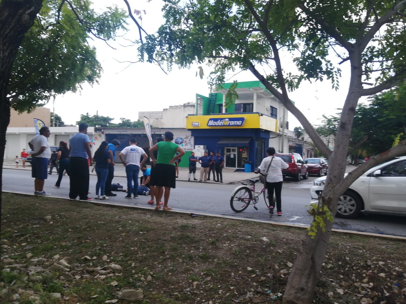 Atropellan a un hombre en la Avenida 135 de Cancún; iba por cervezas