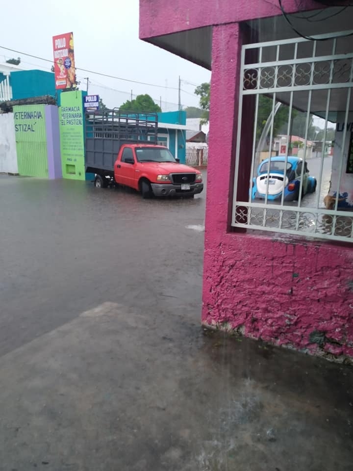 Lluvias dejan 20 puntos inundados en Tizimín, Yucatán