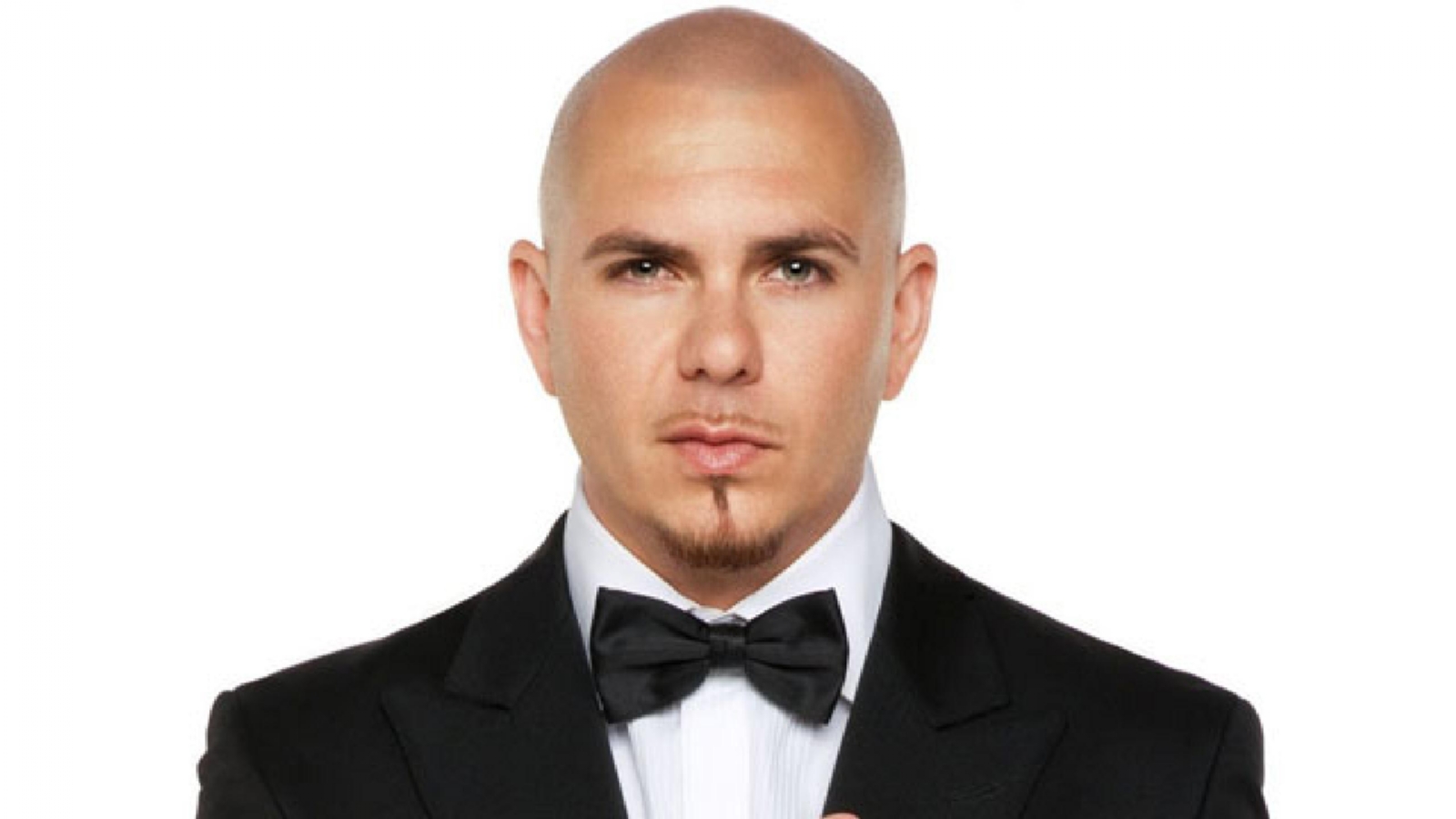 Pitbull es un rapero cubano y cantante de música urbana que tiene un largo historial de éxitos y colaboraciones