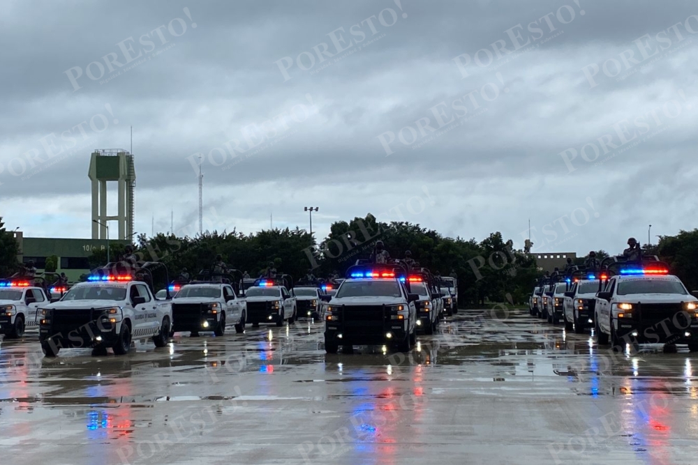 Los elementos de la Guardia Nacional que conforman el Batallón de Seguridad Turística, se alistan para iniciar patrullaje en Cancún