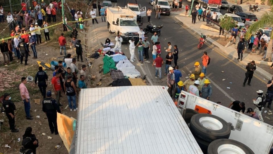 Guardia Nacional asegura que tráiler accidentado en Chiapas no pasó por retenes