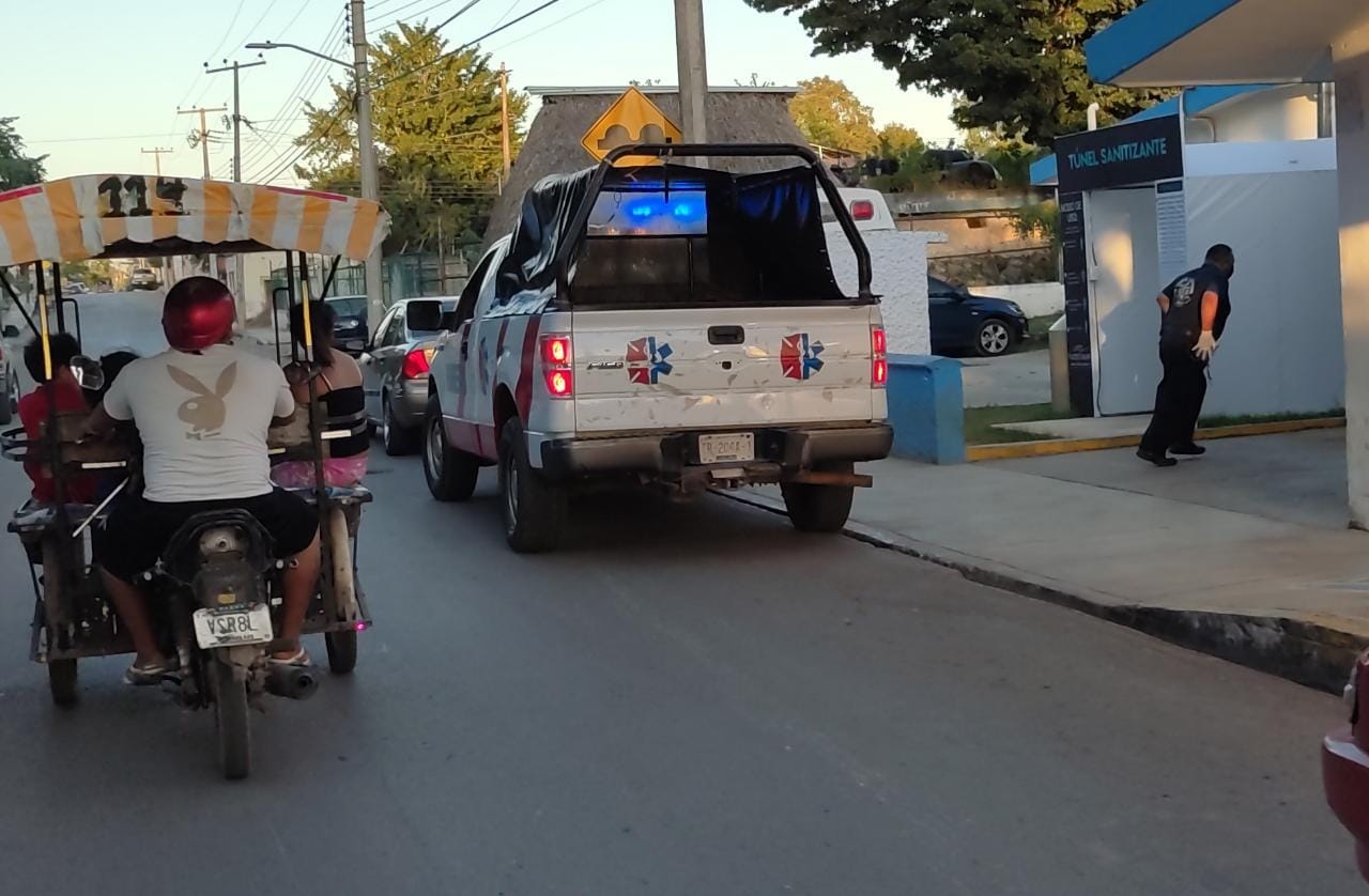 Menor convulsiona tras tropezar y sufrir lesión en la cabeza en José María Morelos