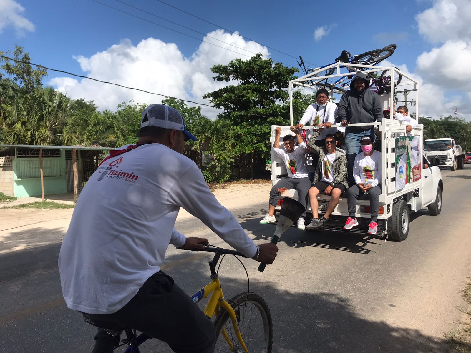 Peregrinos yucatecos y de Chiquilá buscan llegar al Santuario de Guadalupe en Cancún: VIDEO