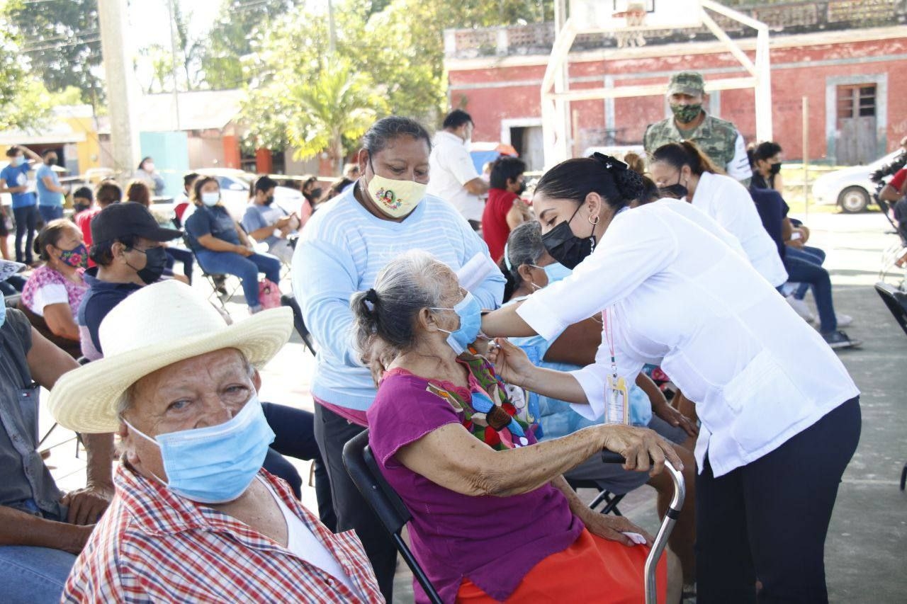 Yucatán: Arranca aplicación de dosis de refuerzo anticovid en 19 municipios
