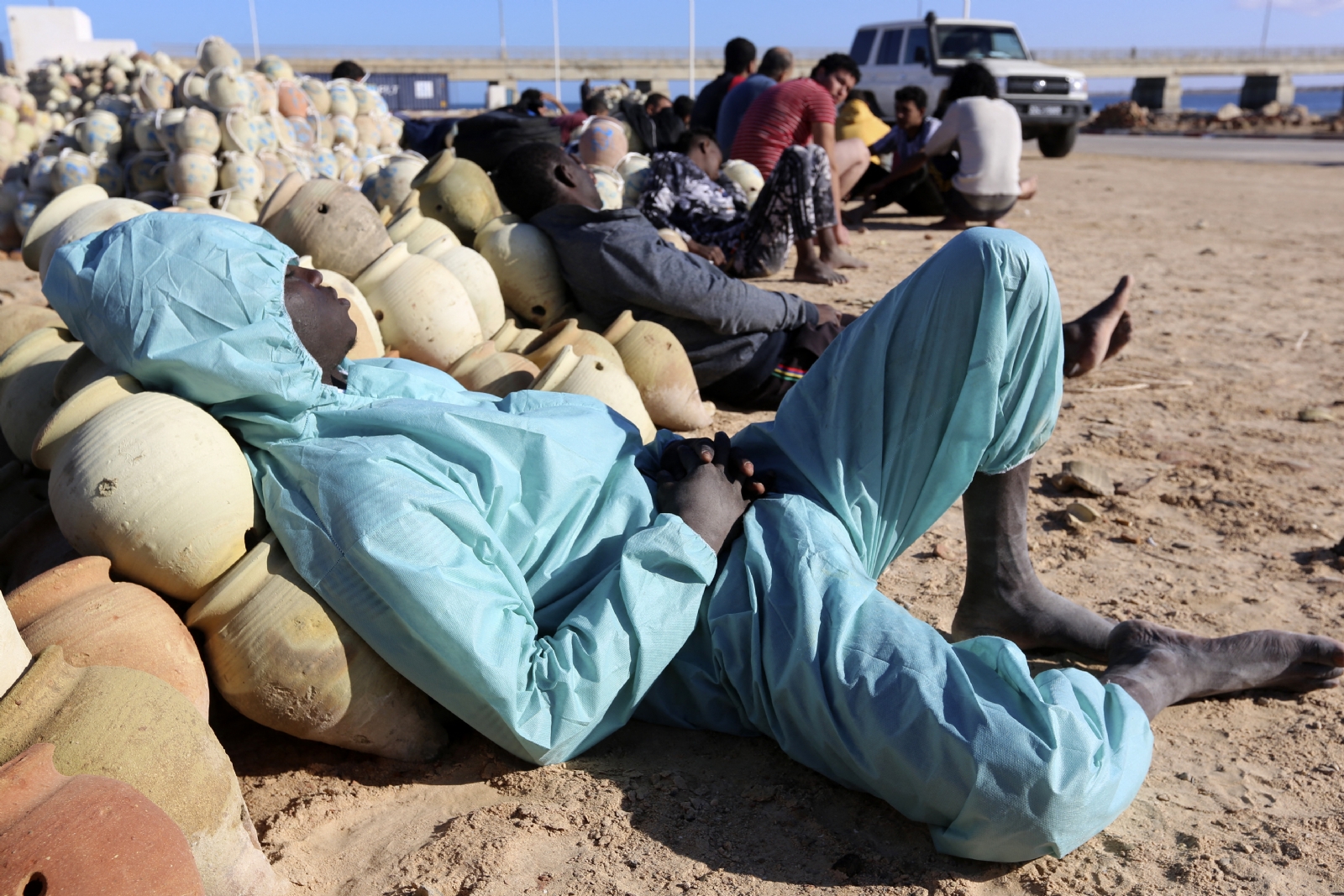 Rescatan a 78 migrantes en la costa de Túnez; hay un muerto