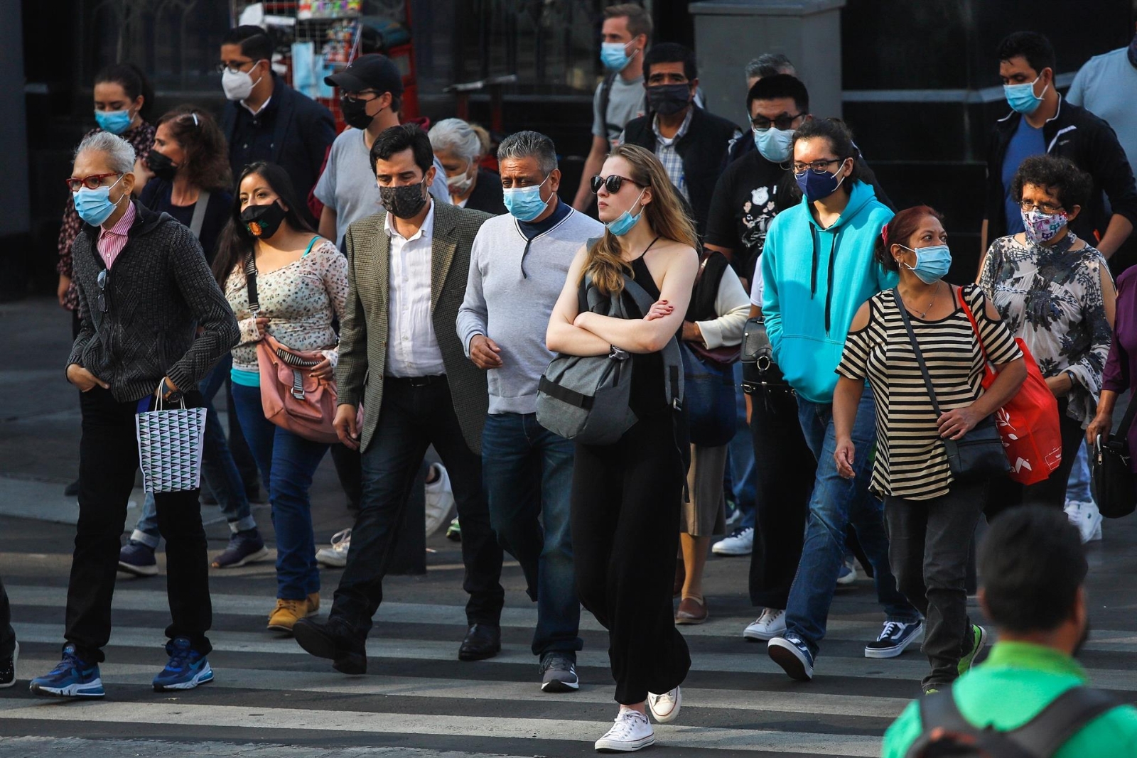 Las autoridades realizan la secuenciación del virus para hallar esta mutación de la enfermedad