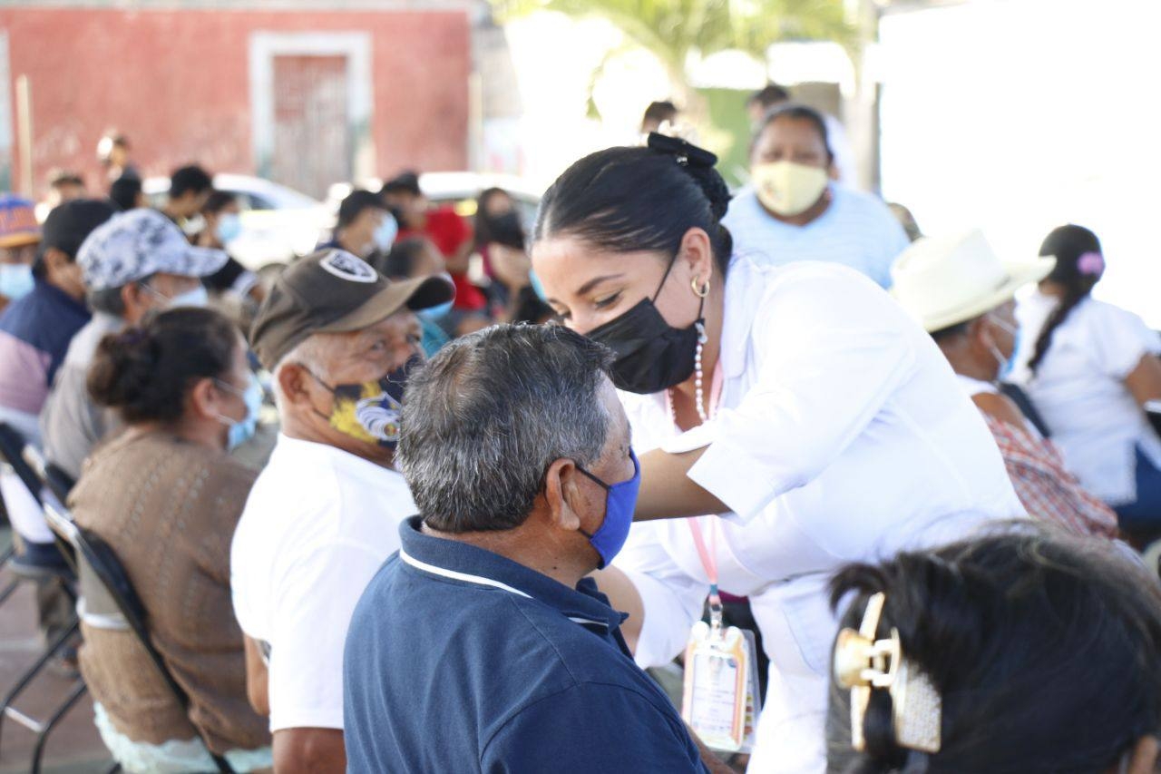 Mauricio Vila anuncia tercera dosis anticovid para abuelitos en 24 municipios de Yucatán