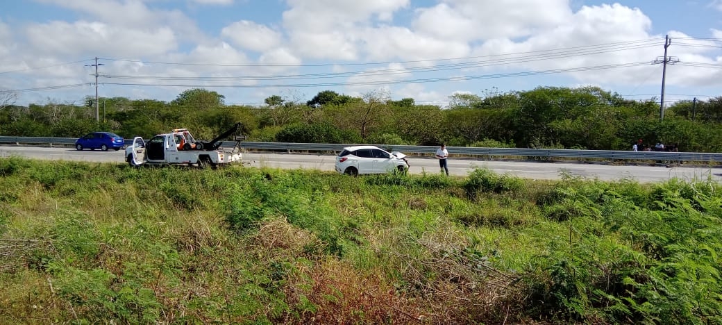 Motociclista que manejaba en sentido contrario se estrella en la carretera Champotón-Campeche