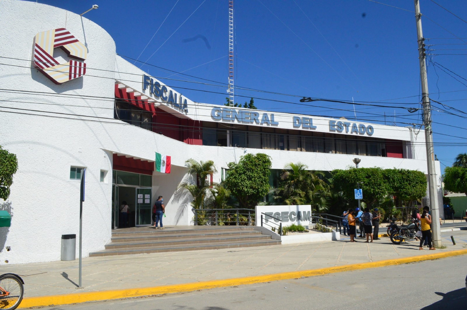 La polémica es por los cargos que dieron a hijos de titular de la SSP tanto en Campeche como en Ciudad del Carmen