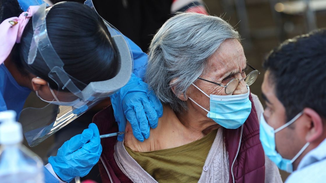 El comité de expertos que asesora al gobierno en la respuesta a la pandemia aprobó la noche del martes esa medida