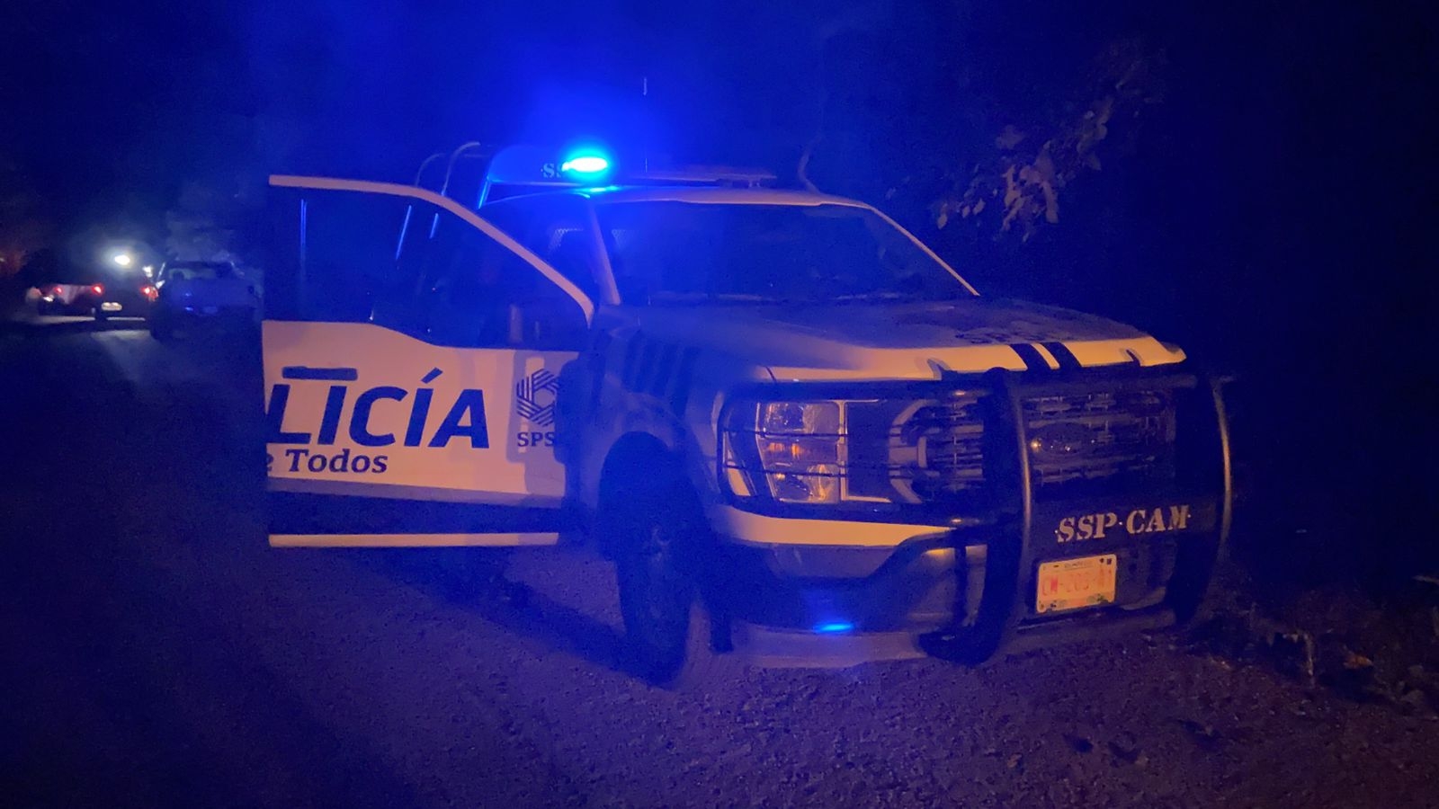 Hallan dos cuerpos calcinados dentro de un auto en Campeche