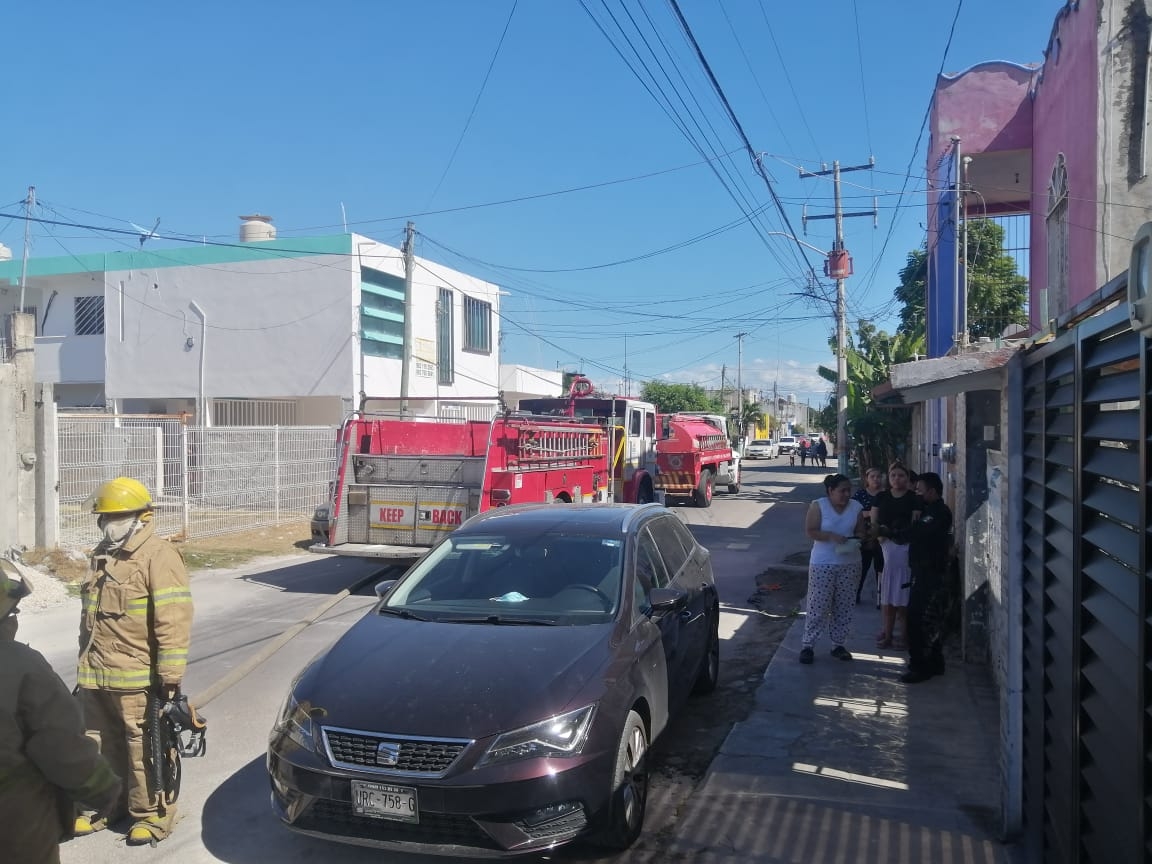 Ninguna persona resultó lesionada, ya que que el fuego fue controlado de manera casi inmediata por los habitantes de la vivienda