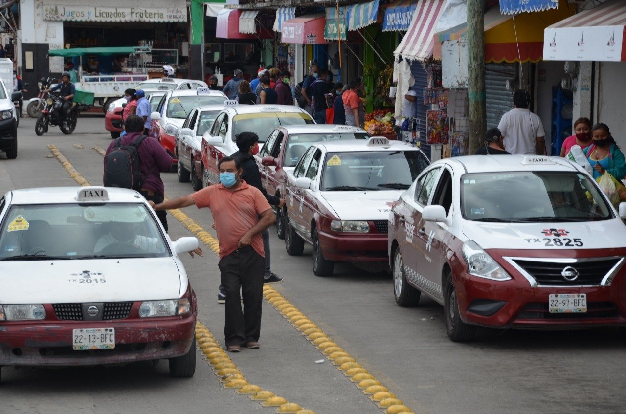 Taxistas no respetan las nuevas tarifas