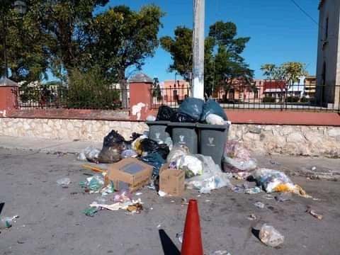 Centro de Tixkokob se 'convierte' en basurero a cielo abierto, acusan vecinos