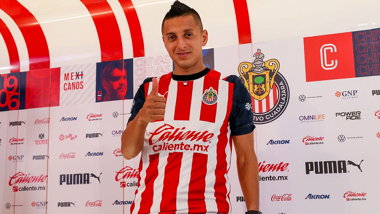 Esta es la millonaria suma que Roberto Alvarado ganará por jugar en Chivas