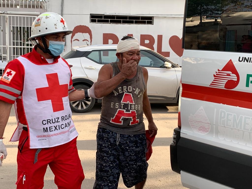 Hombre recibe golpiza de desconocido en Ciudad del Carmen