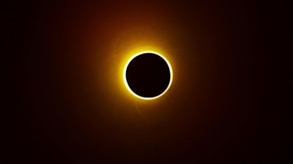 Una de las características que llaman la atención de este hecho, es que durante el eclipse, varias partes de la Antártida se oscurecerán completamente