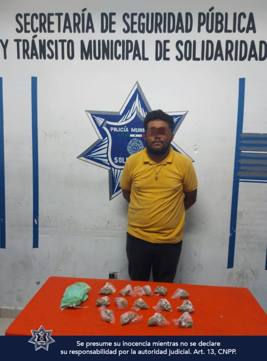 Detienen a un hombre en posesión de 14 bolsas de marihuana en Playa del Carmen