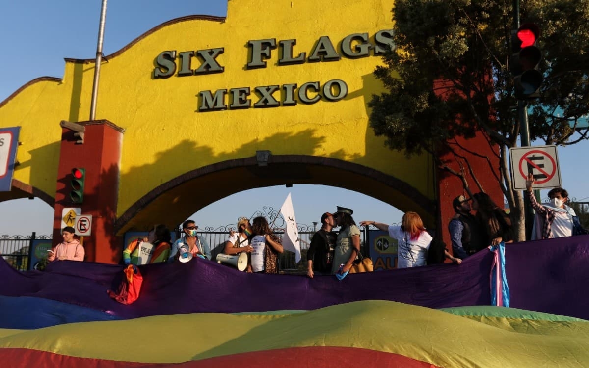 Sheinbaum pide atención a víctimas de discriminación por caso Six Flags