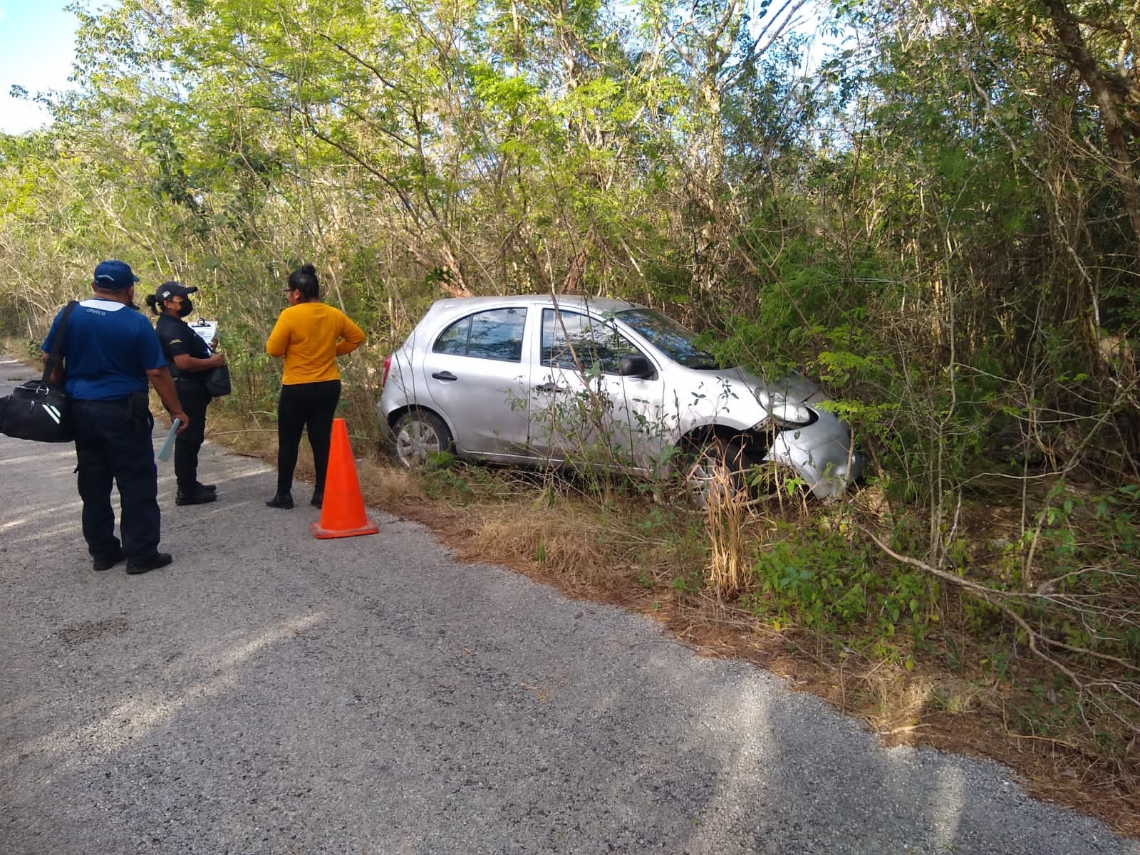 La mujer, que salió del tramo carretero tras perder el control de su automóvil, se reportó sin ningún tipo de lesión