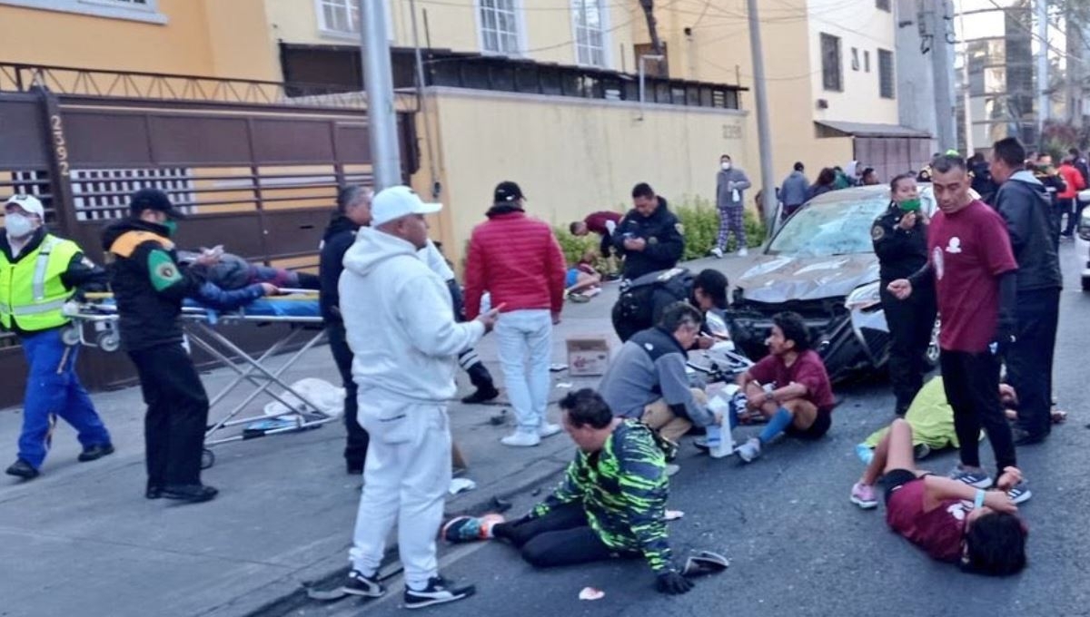 Conductor embiste a 12 peregrinos ciclistas en Calzada de Tlalpan en la CDMX