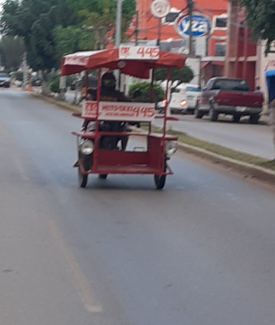 Mototaxistas en José María Morelos en dificultad para renovar seguro de daños