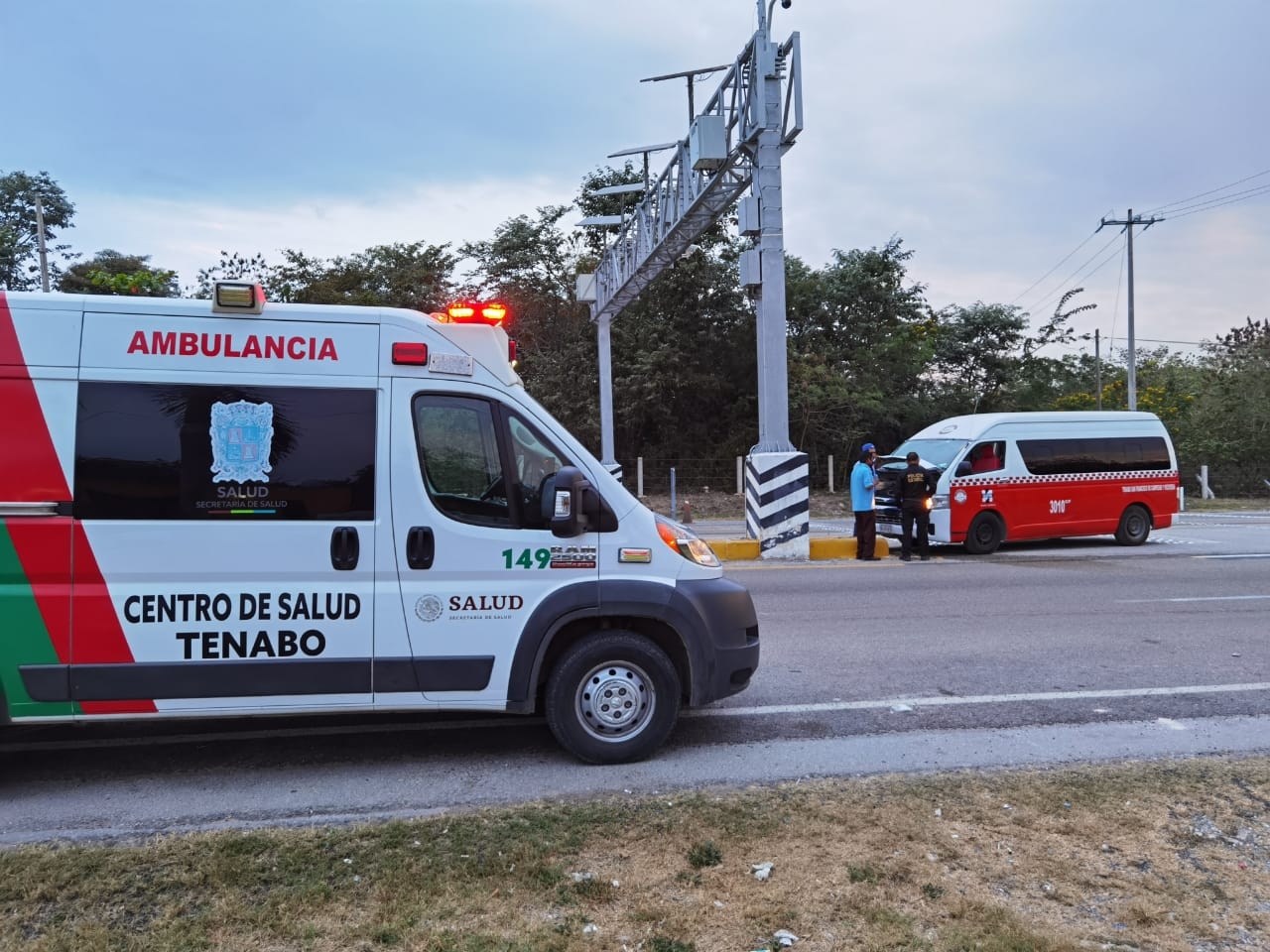 El hombre no soportó y falleció en el trayecto al hospital