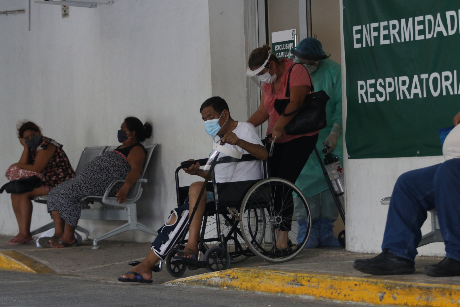 Abuelitos en Puerto Morelos y Bacalar recibirán vacunas contra COVID-19