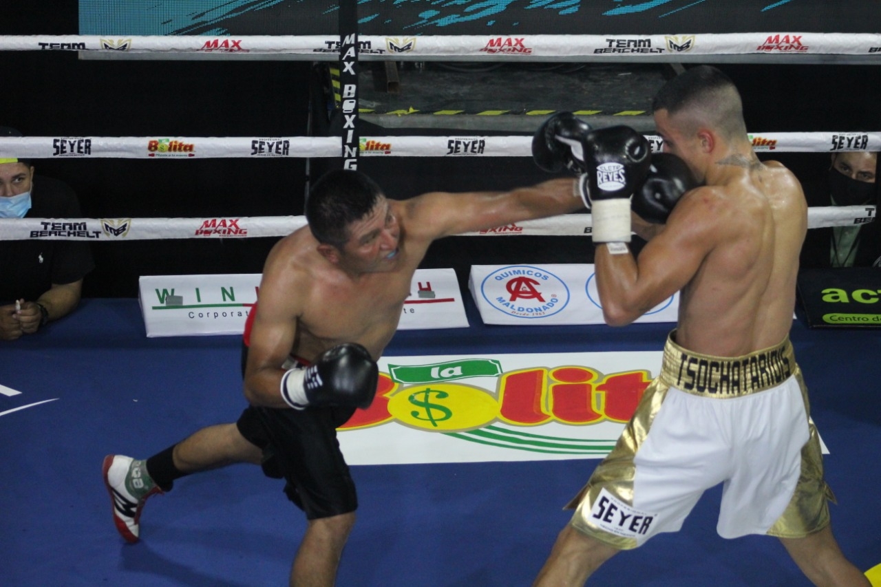 La primera función profesional de boxeo fue un espectáculo de principio a fin