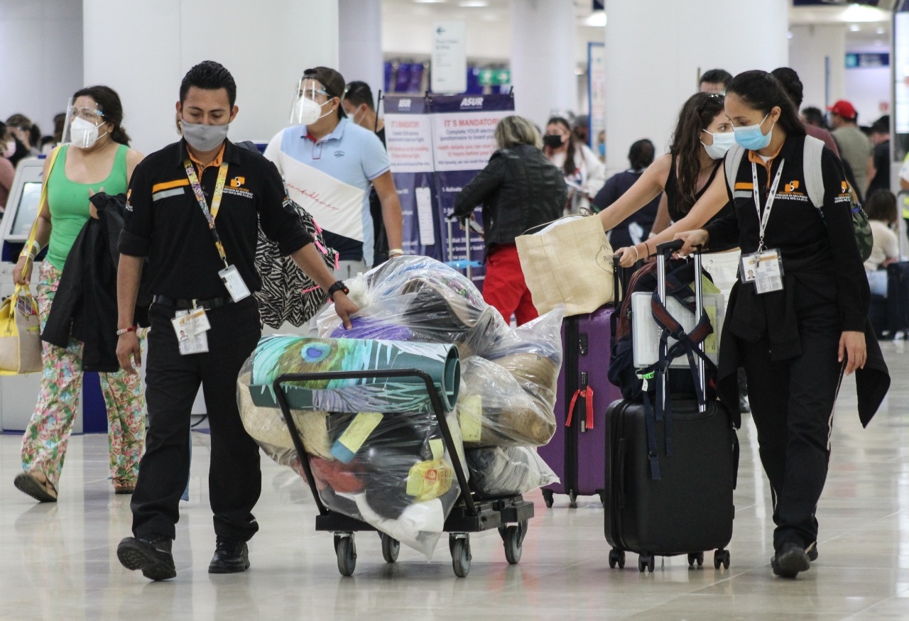 Incineran objetos prohibidos en el Aeropuerto de Cancún