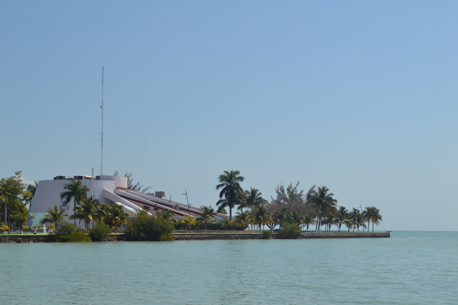 Los debates entre candidatos a diputados locales en Quintana Roo se realizan en Chetumal, y se transmite a través de televisión, redes sociales y radio