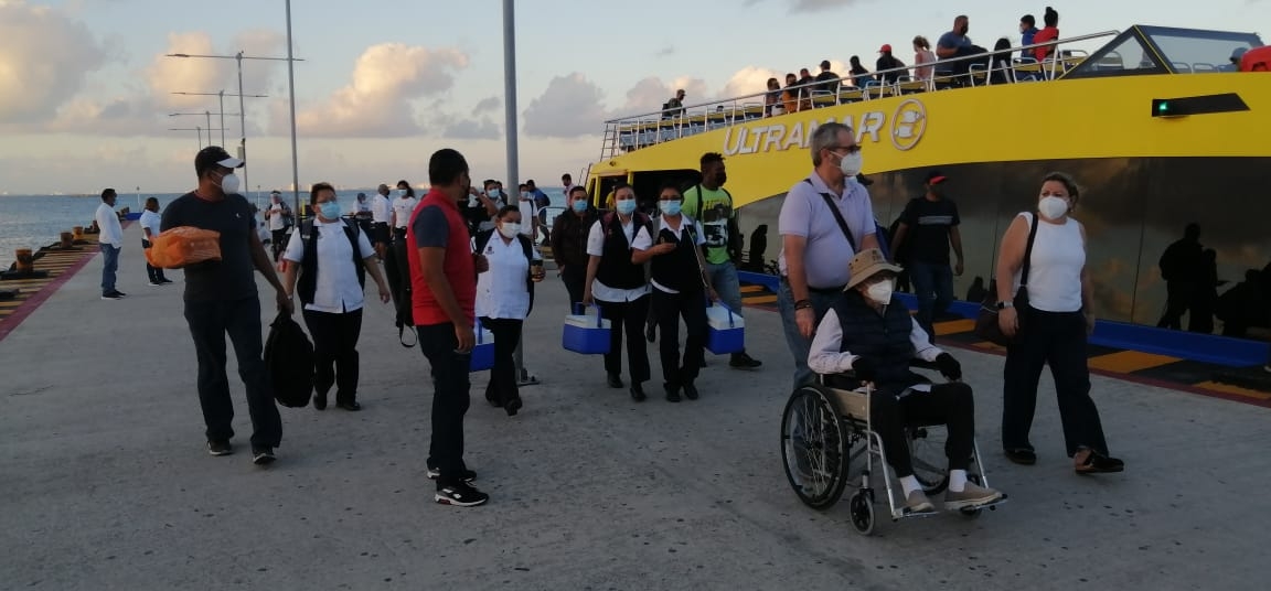 Isla Mujeres mantiene baja afluencia de abuelitos para recibir vacuna contra COVID-19