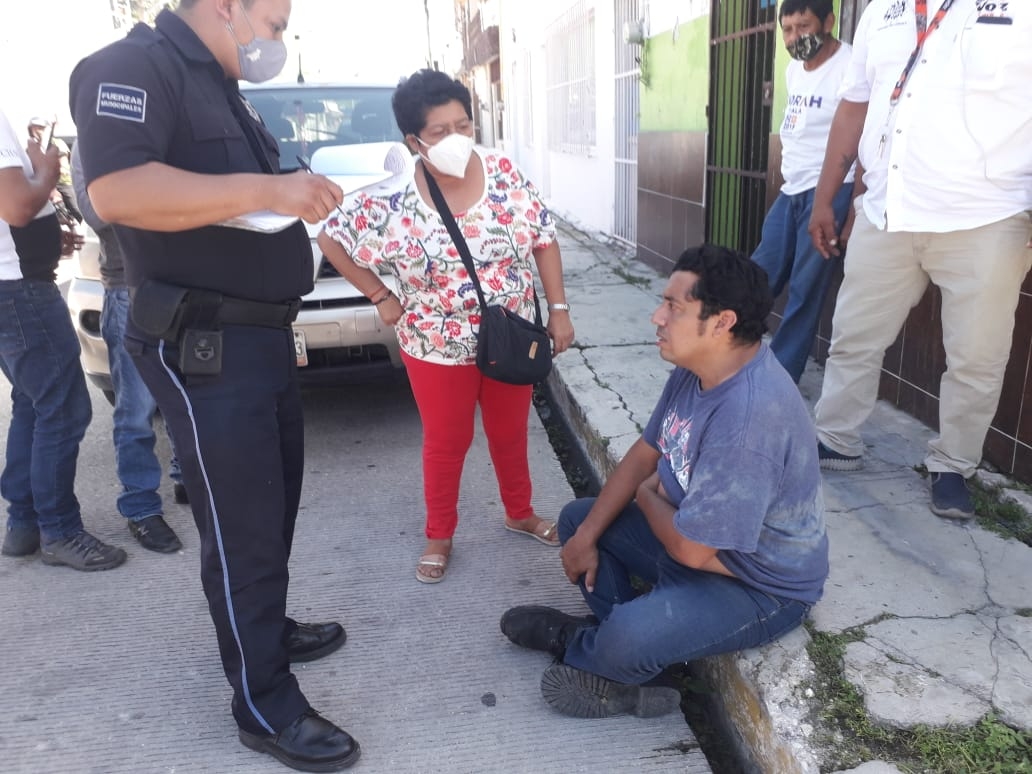 Asaltantes navajean a un hombre en Ciudad del Carmen