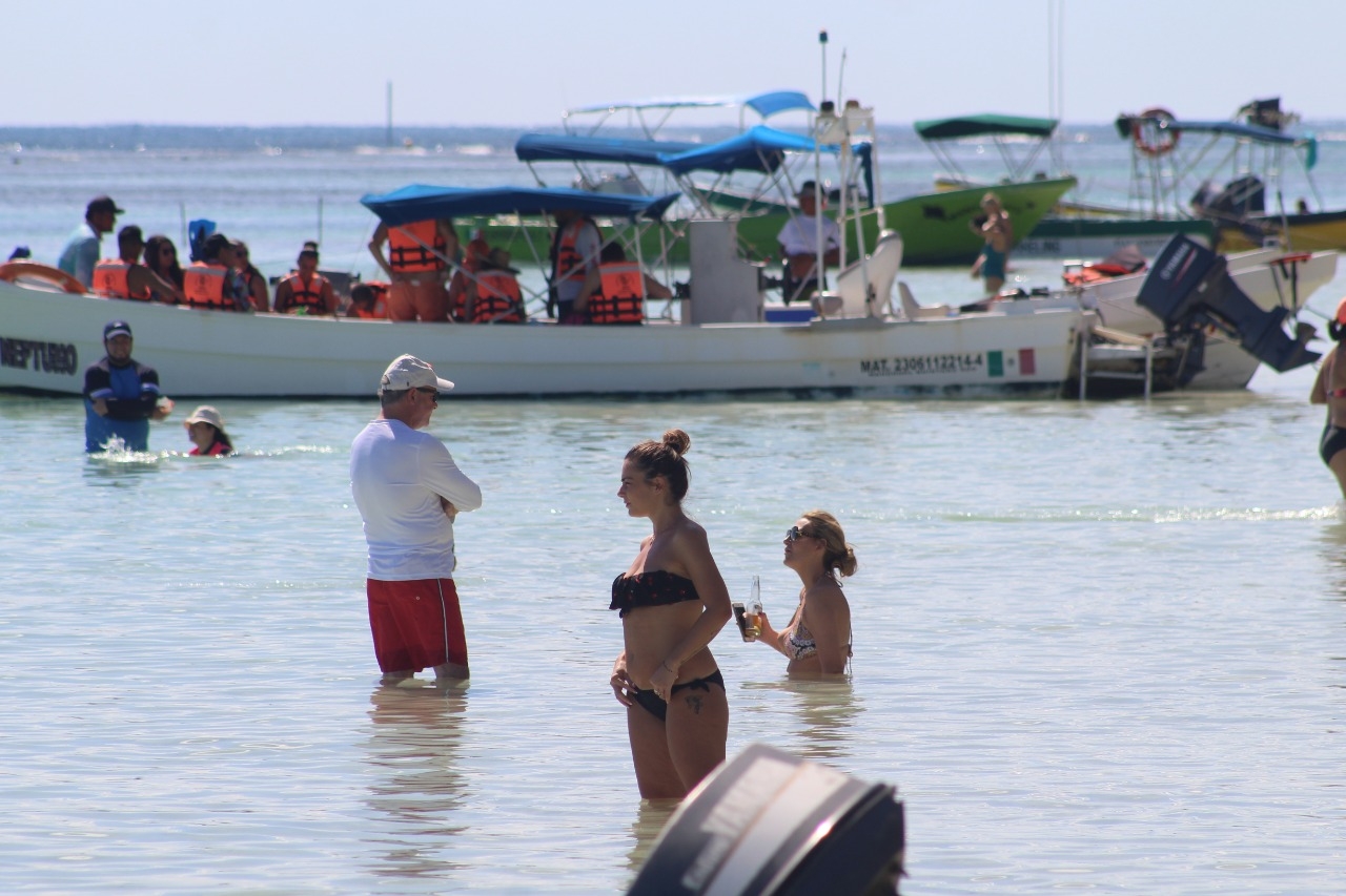 Turistas extranjeros que ingresen a Quintana Roo deberán pagar 10 dólares