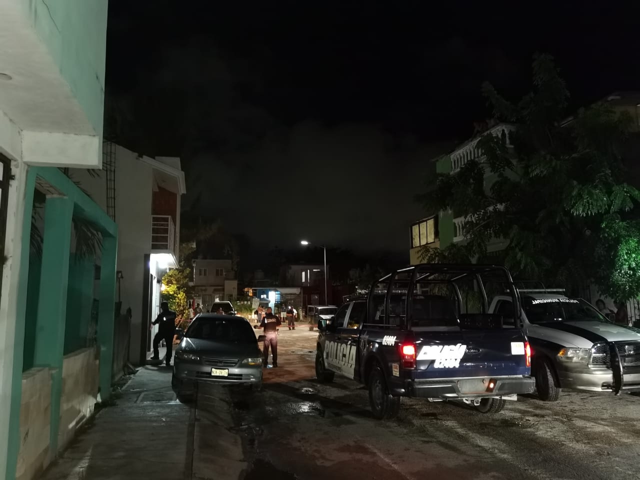 Asesinan a balazos a hombre en un fraccionamiento de Playa del Carmen