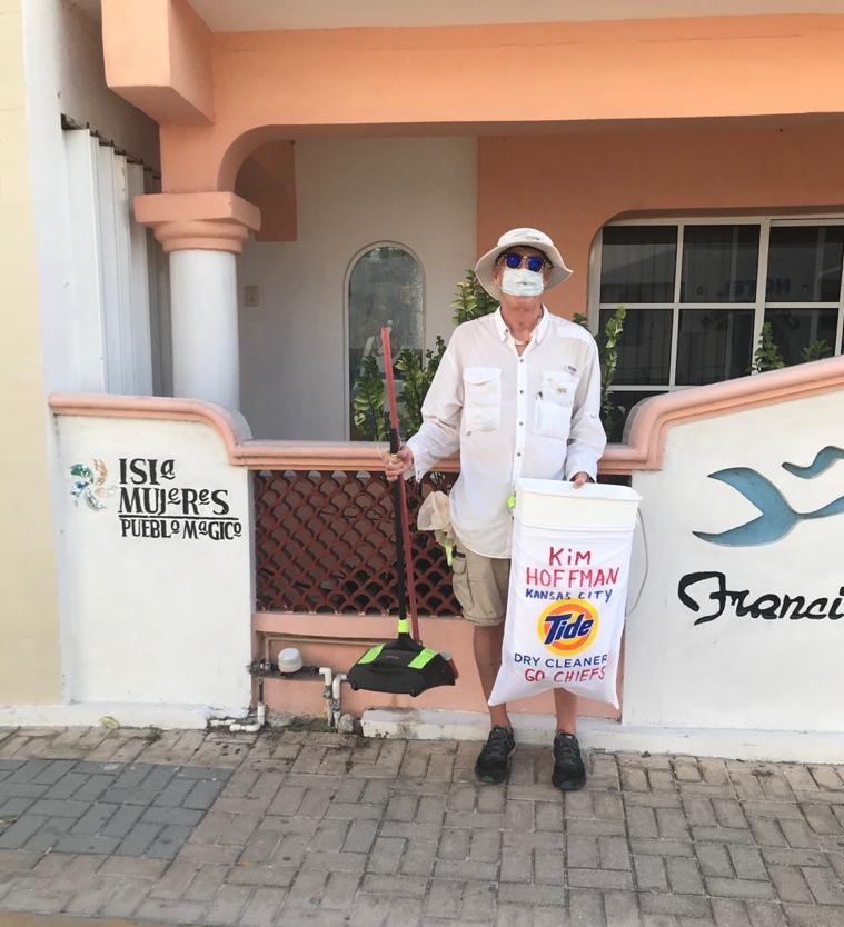 El turista se dice enamorado de la belleza de Isla Mujeres