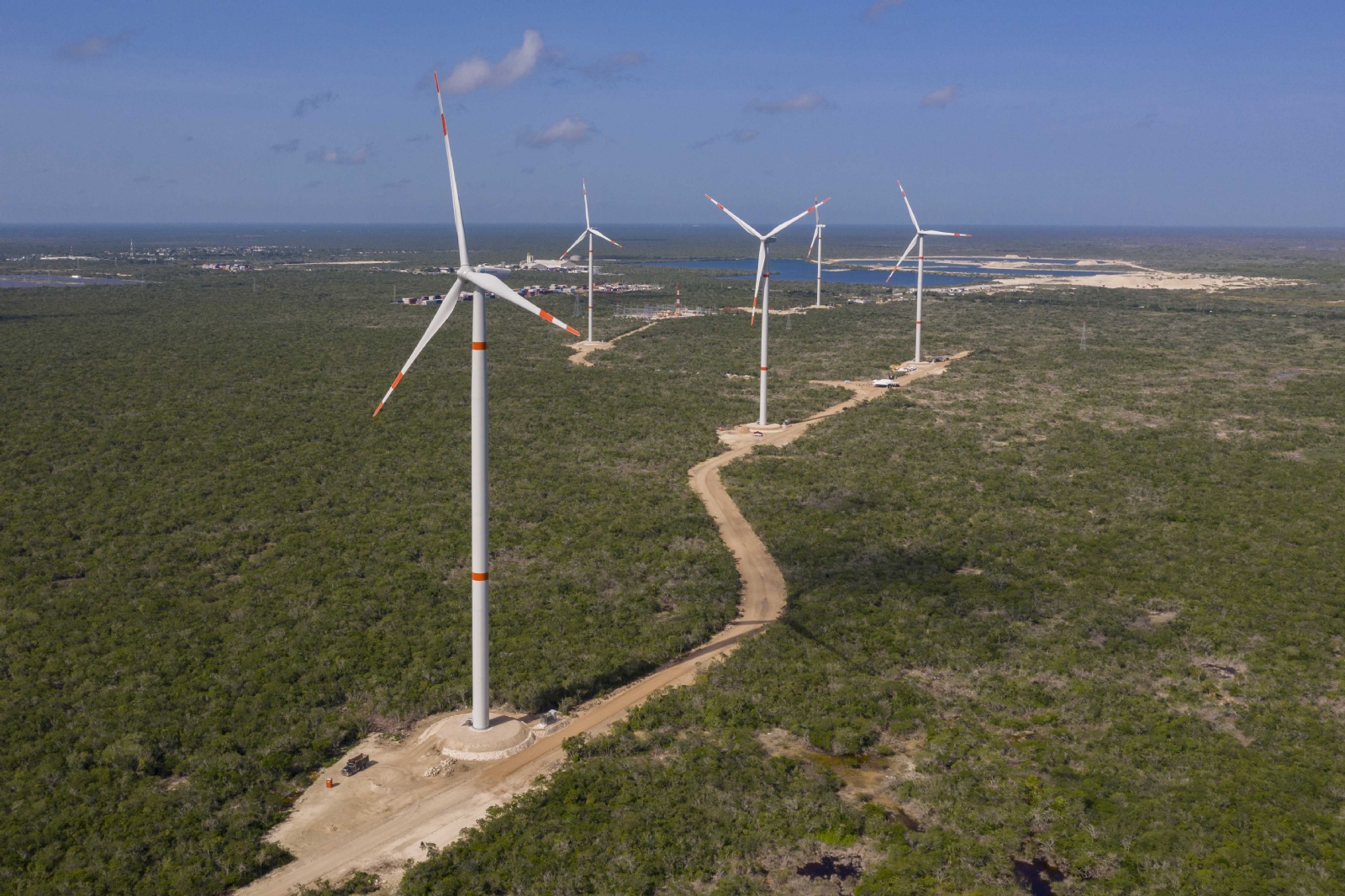Anuncian multimillonaria inversión en energías verdes para Yucatán