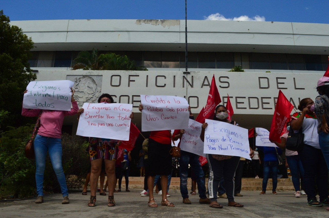 Antorchistas se manifiestan; piden estar en programas de apoyo en Campeche